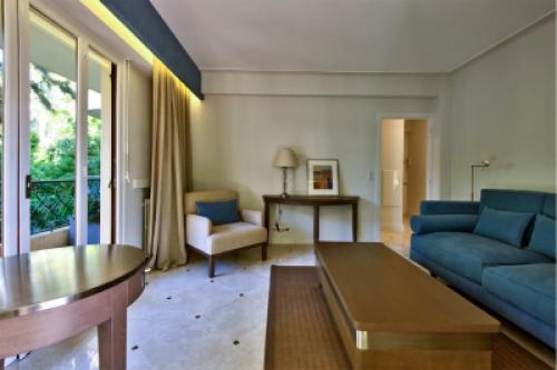 Cannes Apartment Sleeps 2 Wifi