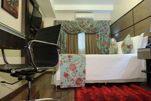 Hotel Luxsur