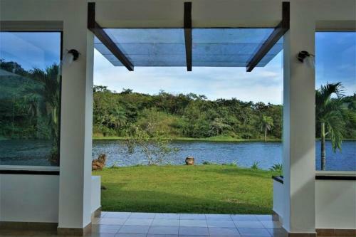 Hotel Vista Lago