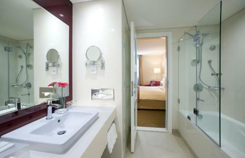 Hotel Holiday Inn Alseeb Muscat