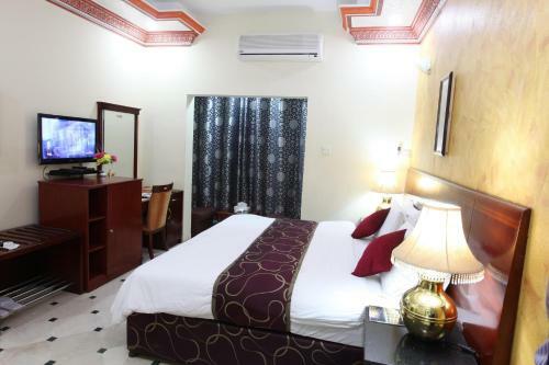 Al Bahjah Hotel