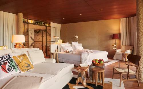 Hotel Lily Of The Valley