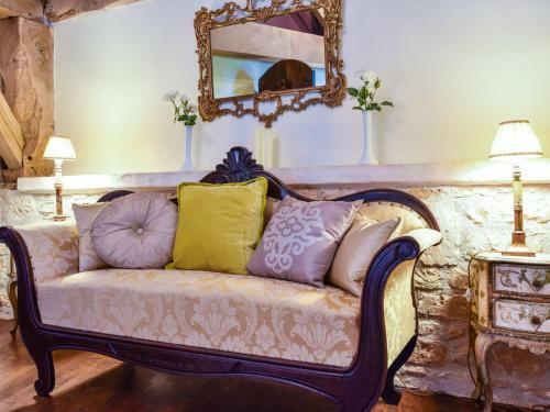 Cozy Holiday Home In La For�t-de-tesse With Private Pool