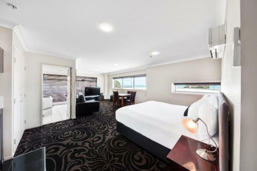 The Waterfront Hotel