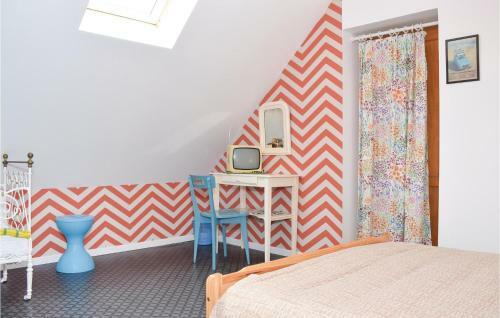 Three-bedroom Holiday Home In Le Bourg-dun