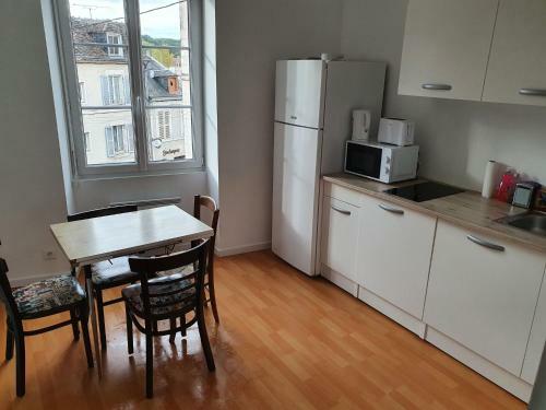 Pretty Apartment In Le Blanc Near City Centre