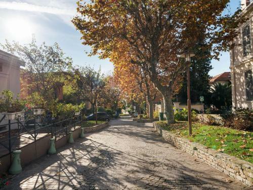 Modern Apartment In Le Cannet Near Centre