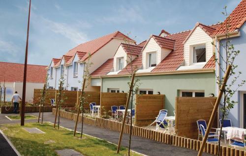 Nice Home In Le Crotoy W/ 2 Bedrooms