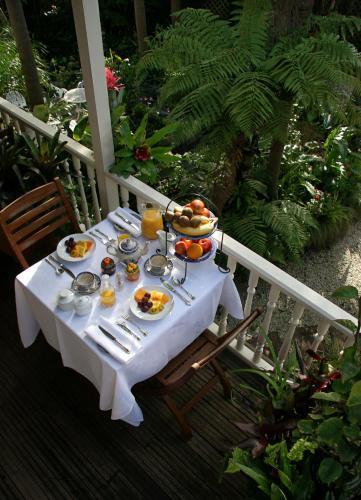 Bed & Breakfast Peace And Plenty Inn
