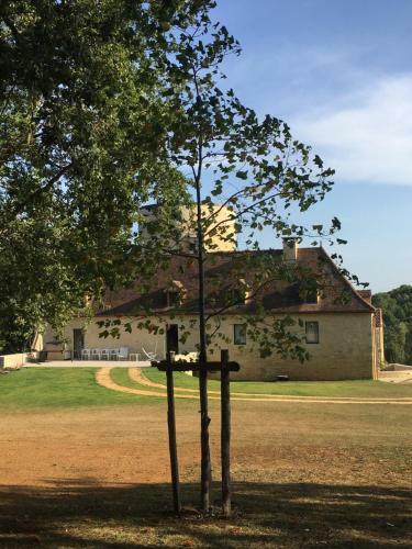La Tour de Ginaillac G�te Jacques Brel 5 �toiles