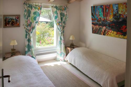 Les Portes-en-re Villa Sleeps 12