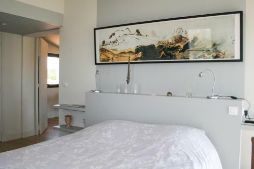 Les Portes-en-re Villa Sleeps 14 With Pool