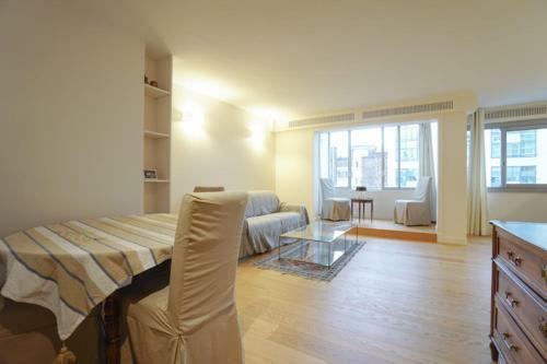 Beautiful Apartment In Levallois