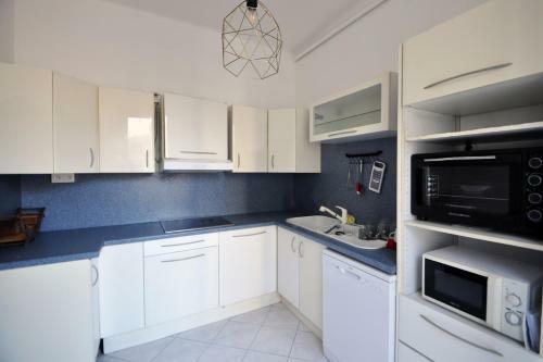 Charming Apartment Close To The Center