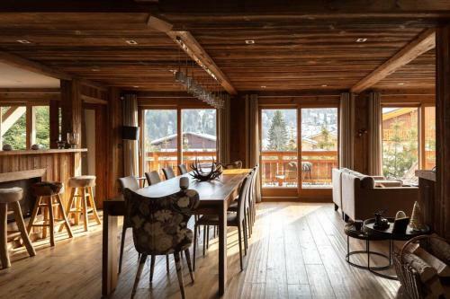 Chalet Wood