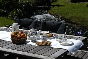 Bed & Breakfast Renmore House