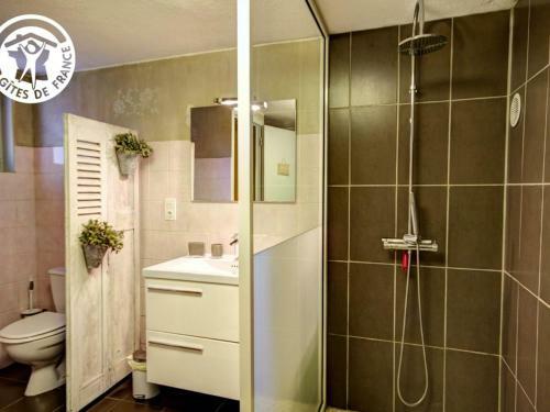 G�te Montbrison, 2 Pi�ces, 2 Personnes - Fr-1-496-158