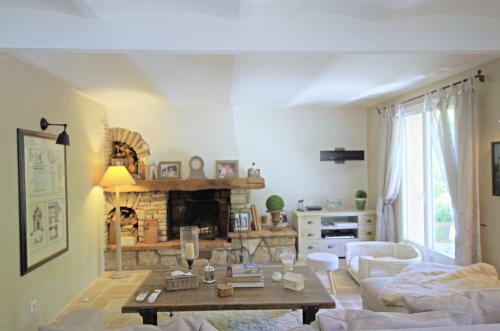 Apartamento Charming Provencal Villa With Swimming Pool