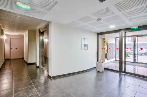 Chic Apart With Terrace And Parking