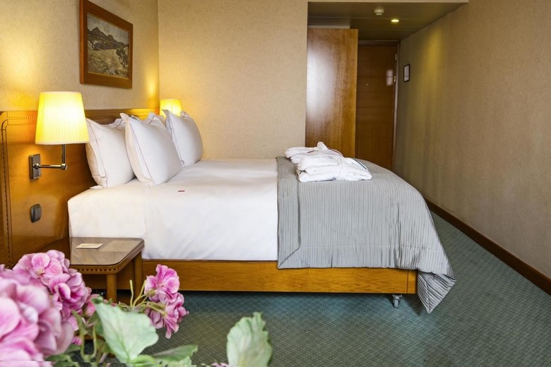 Hotel President