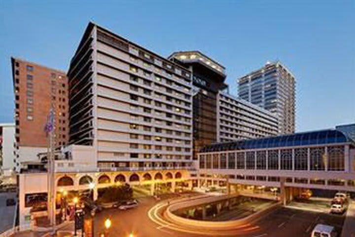 Galt House Hotel & Suites