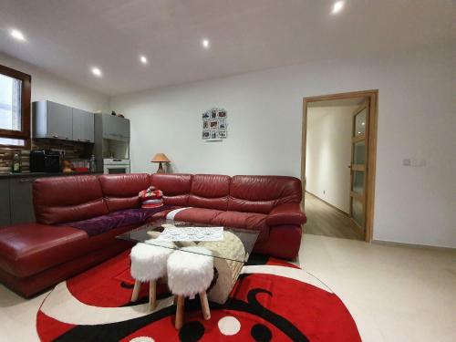 Modern Holiday Home In Puich�ric Near Kayaking, Camping