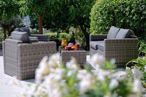 Villa Le Bastidoun Proven�al House