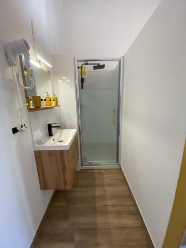 Apartamento Capsule Roubaix Lille Private Shower & Netflix