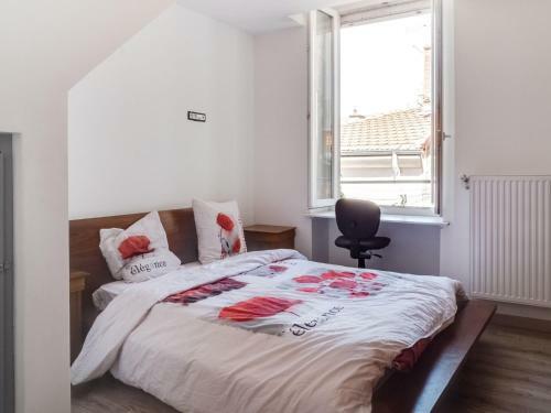 Blissful Apartment In Saint Chamond With Balcony