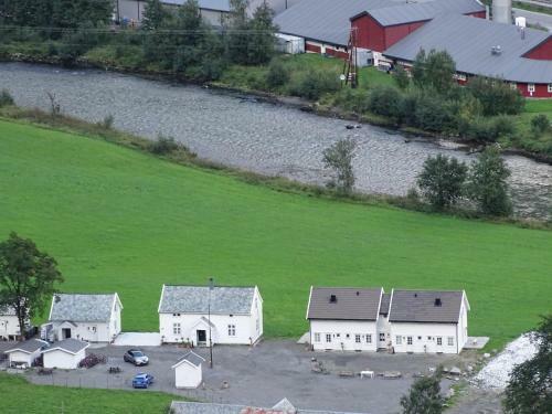 Brekke Apartments