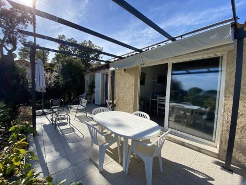 Mini Villa Dans Domaine Avec Vue Mer Et Acc�s Plage