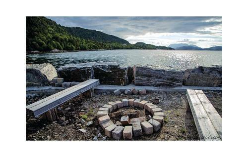 Holiday Home Ikornnes Hytte
