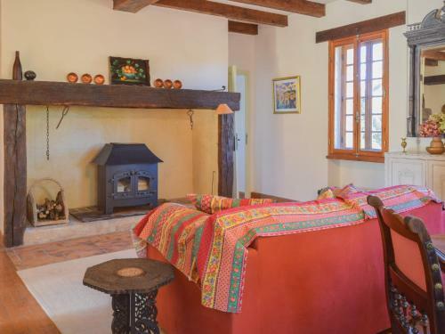 Charming Holiday Home With Deckchairs, Garden, Terrace, Bbq