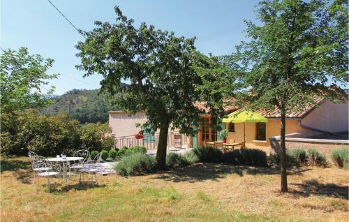 Two-bedroom Holiday Home In Sigoyer