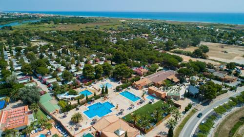 Camping Les Tropiques **** - Maeva