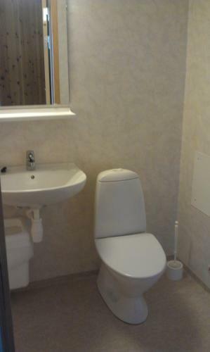 Hotel Holmavatn Ungdoms Og Misjonssenter
