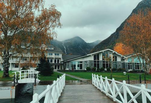 Rosendal Fjordhotel