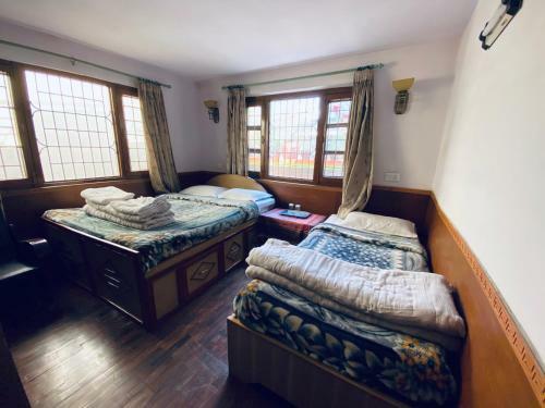Hostal Souvenir Guest House