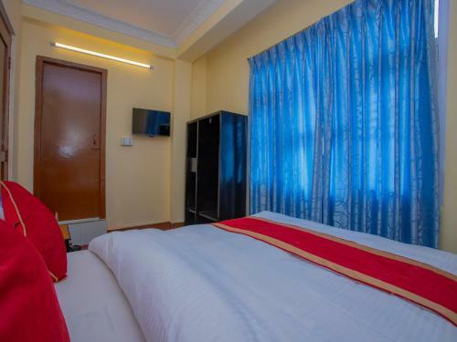 Hostal Grand Millennium Guest House