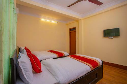 Hostal Grand Millennium Guest House