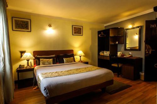 Hotel Ambassador Garden Home