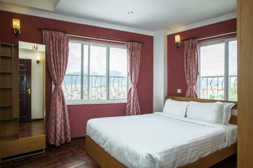 Retreat Serviced Apartment