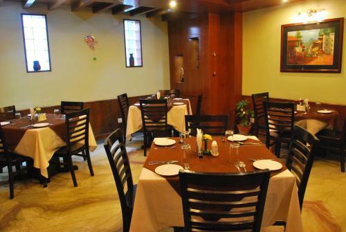 Hotel Rama Inn Boutique Home