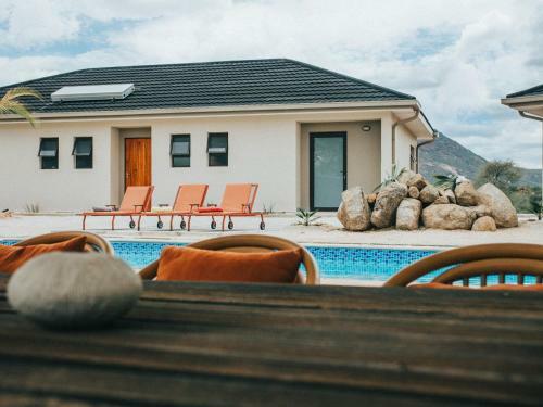 Hostal Otjohotozu Guestfarm