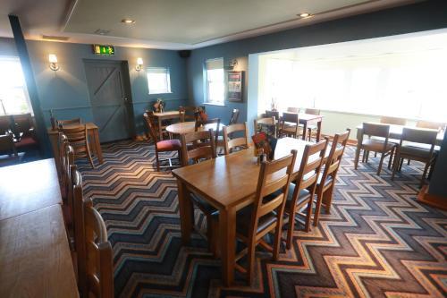 Hotel Willows, Blackburn By Marston's Inn