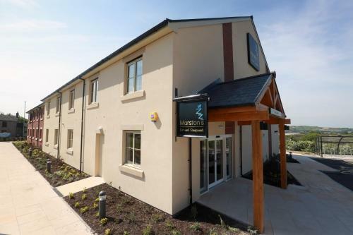 Hotel Willows, Blackburn By Marston's Inn