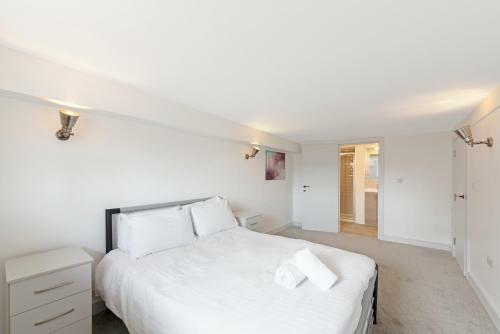 Stansted Airport / Bishop Stortford Apartments