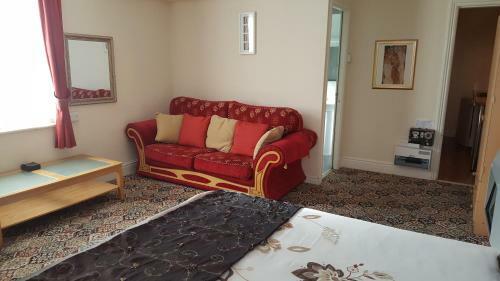 Norwyn Court Holiday Apartments
