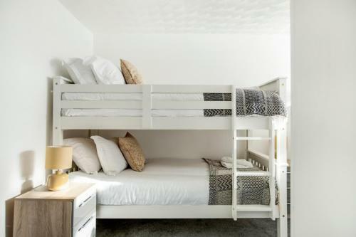 Staycation Apartments By Sasco