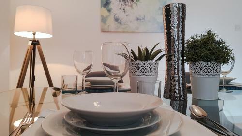 Ideal Home Away In Smithalls, Bolton